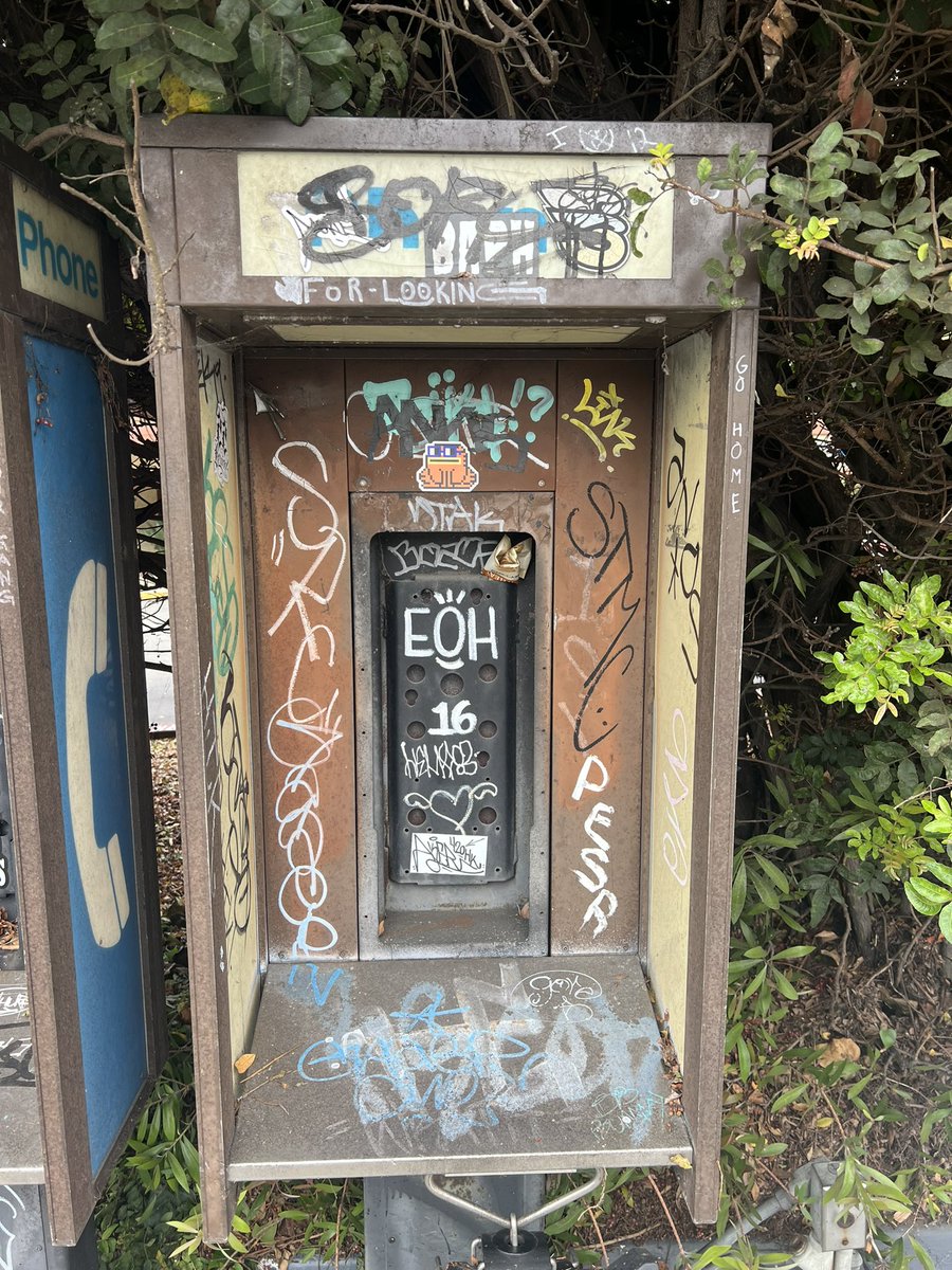 CulbertsonTyler's tweet image. I'm in the phone booth, it's the one across the hall
If you don't answer, I'll just ring it off the wall
I know Lorenzo there, but I just had to call