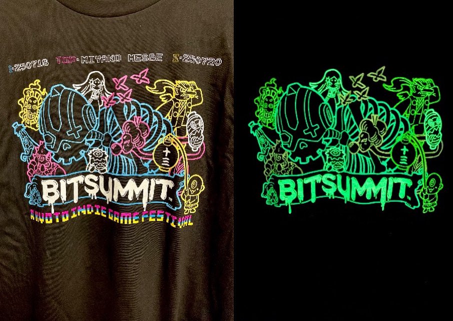 今年もBitSummitのTシャツデザインをエディットモードが担当させていただきました。今回は13回目の開催で「妖怪」がテーマでもありましたので、
隠しギミックとして暗闇で光る「蓄光プリント」のギミックを仕込んでおきました。
 
#bitsummit #bitsummit13th #glowinthedark #ビットサミット