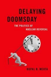 AtwellKyle's tweet image. The decision to end or continue a nuke program impacted by two external factors:
1) int'l community extends both positive and negative inducements to end program
2) shadow of (US) military force influences the bargaining process
buff.ly/CMFYp29