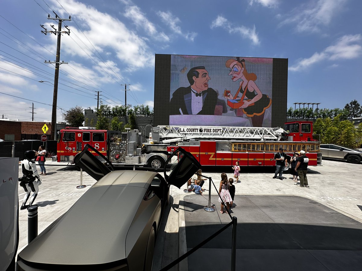 whistingbhole's tweet image. Some photos of the soft opening at #tesladiner that local First Responders were invited to. @Tesla