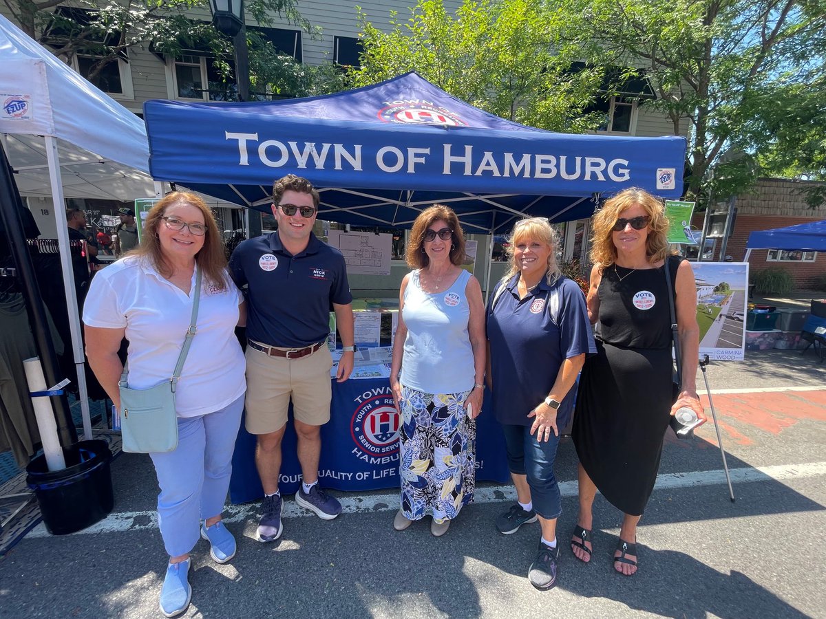 CzarnikForErie's tweet image. I had a great time at Hamburg Burgerfest today meeting and talking with voters. I’m grateful to have been out in the community alongside Hamburg Republican candidates Beth Farrell Lorentz, Lynne Dixon, and Nick Ortiz. 🍔