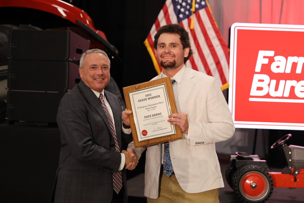 TNFarmBureau's tweet image. Congratulations to the 2025 Collegiate Discussion Meet Winner - Tate Kerns from UT Knoxville! Second place went to Shelbi Wallace of Tennessee Tech.
#TNFarmBureau I #TNYFR25
