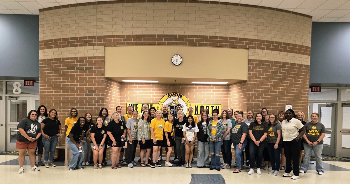 AvonSupt's tweet image. Loved seeing hundreds of excited @OrioleTweets kids get their backpacks & school supplies this morning at @aef_avonschools annual Supply It Forward event. Thankful for so many volunteers & community partners that make this happen!