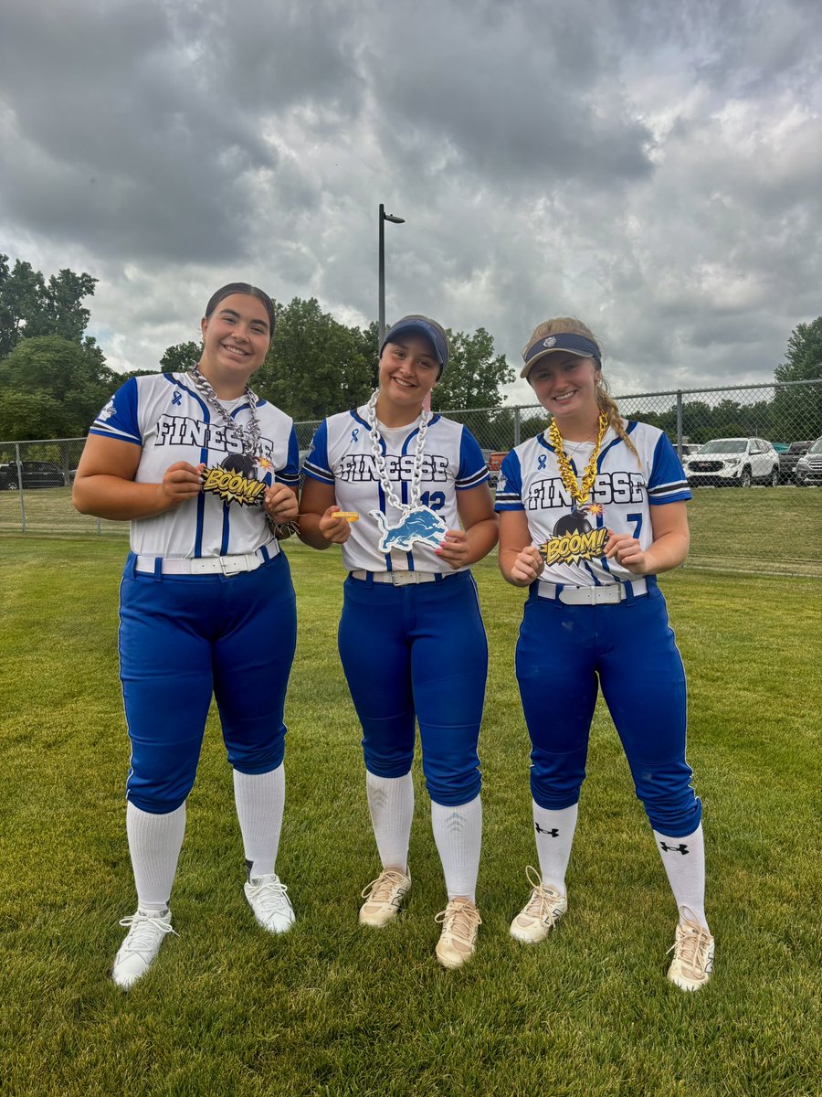 Skylar Brodie tweet media