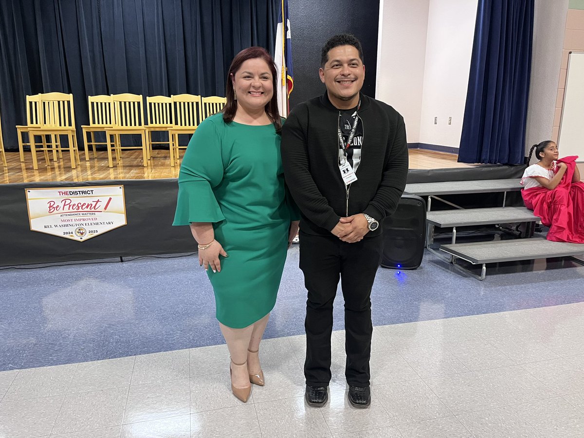 María Chavira tweet media