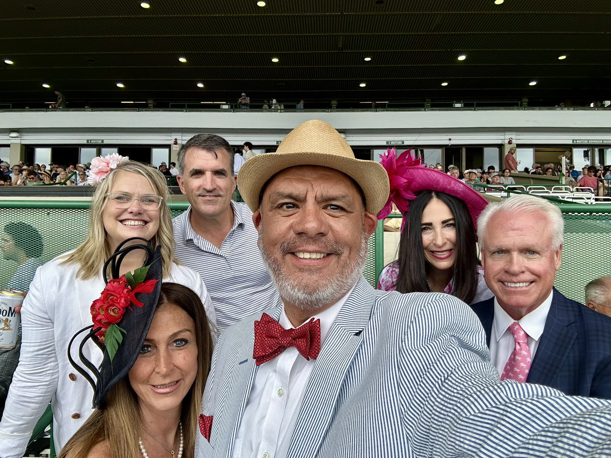 AswVickyFlynn's tweet image. What a wonderful day at @MonmouthPark for the Haskell! 🐎 Journalism made his first appearance since the Triple Crown. He did not disappoint, charging ahead to finish first in the final stretch!
There’s always so much happening in LD13 & @declanoscanlon, @NJAsmGerry & I are…