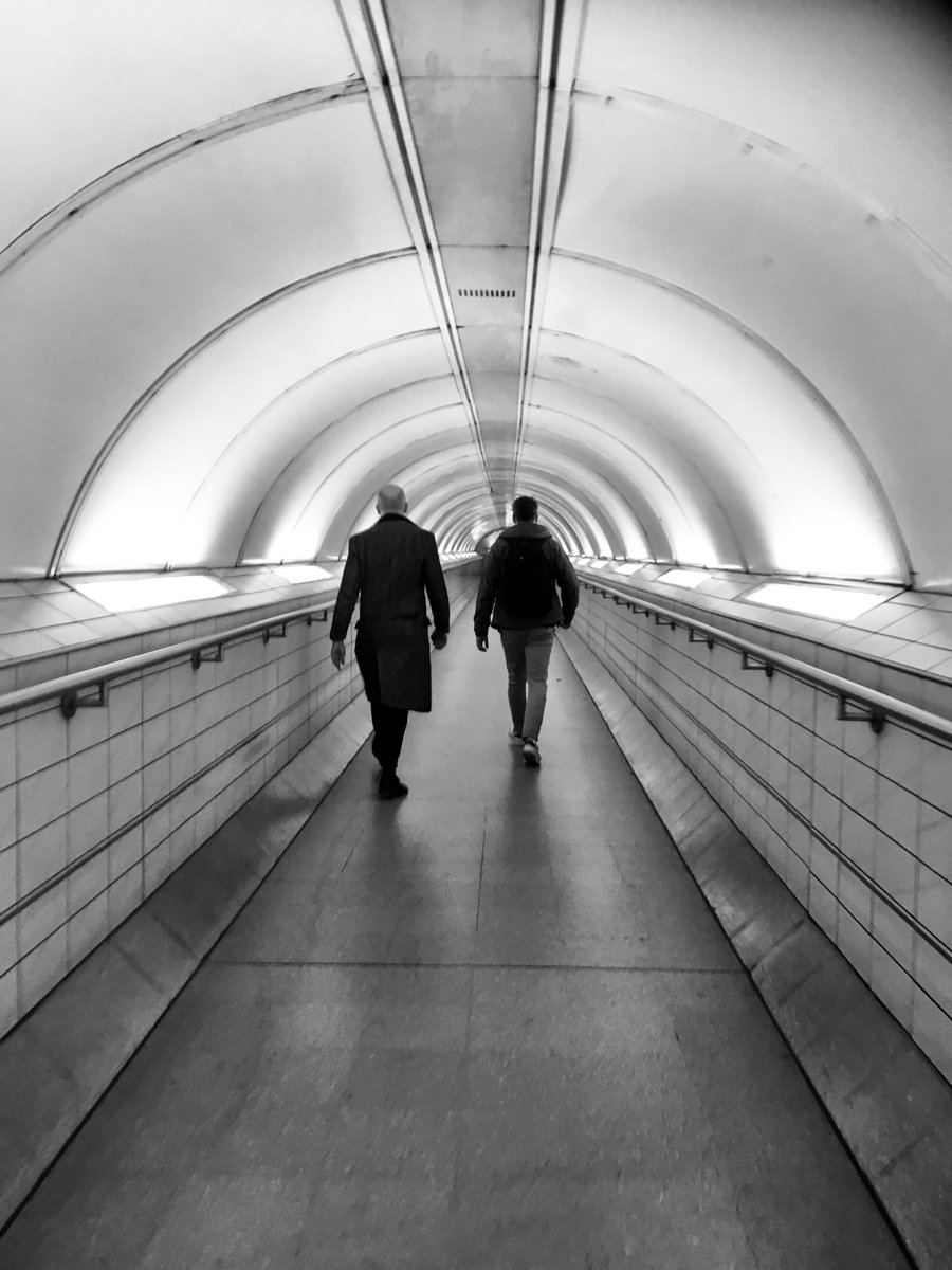 CreativeWisdom_'s tweet image. Space station - Bank Tube Station, London #londonphotography #streetphotography #blackandwhitephotography #londonunderground #TfL