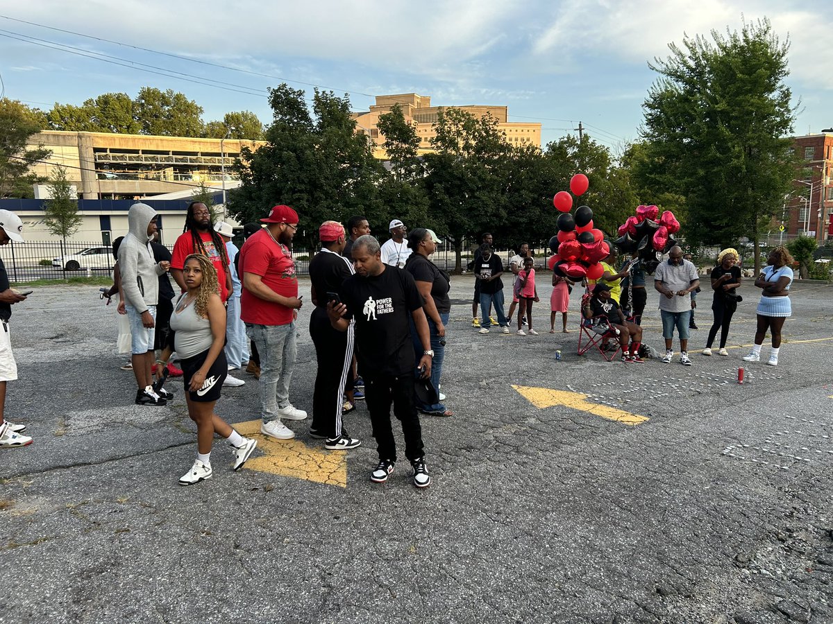 Eric Mock tweet media