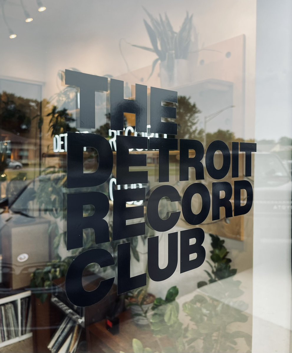 eric_platzke's tweet image. Went to the after hours whiskey tasting / vibe session at the Detroit Record Club.