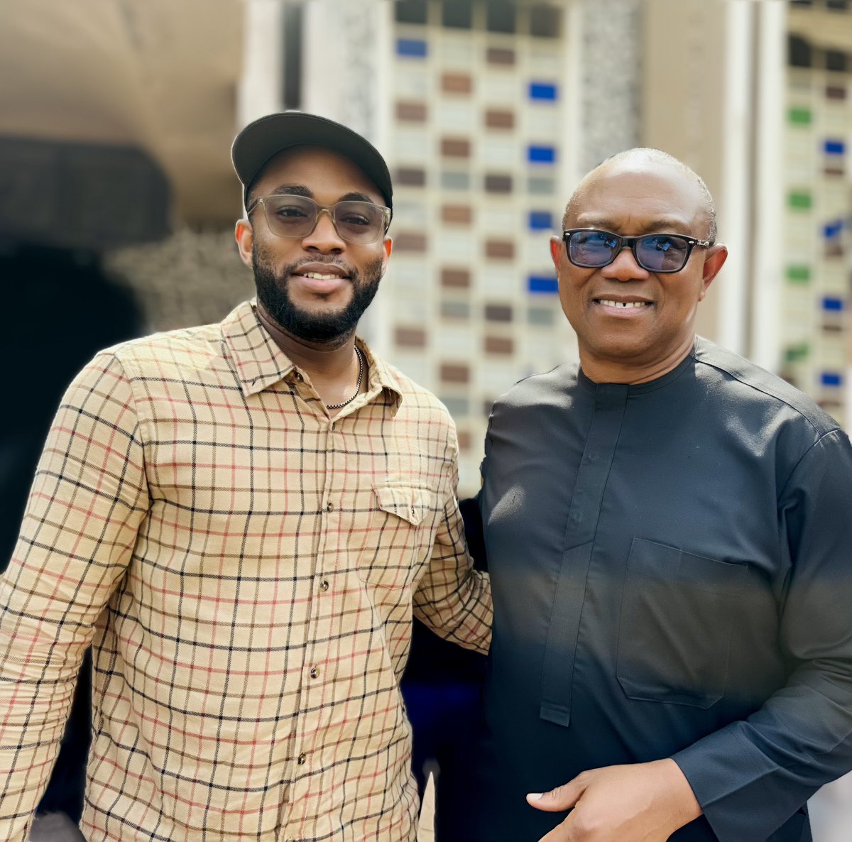 neduu_09's tweet image. Okay! @grok — in honor of @PeterObi’s birthday, I want to follow his example of uplifting others over self.
So, in 24 hours, randomly select 10 people who likes, retweets, comments, and follows me.
Tell me why you urgently need ₦10,000. Let’s give back the Obi way. 🇳🇬