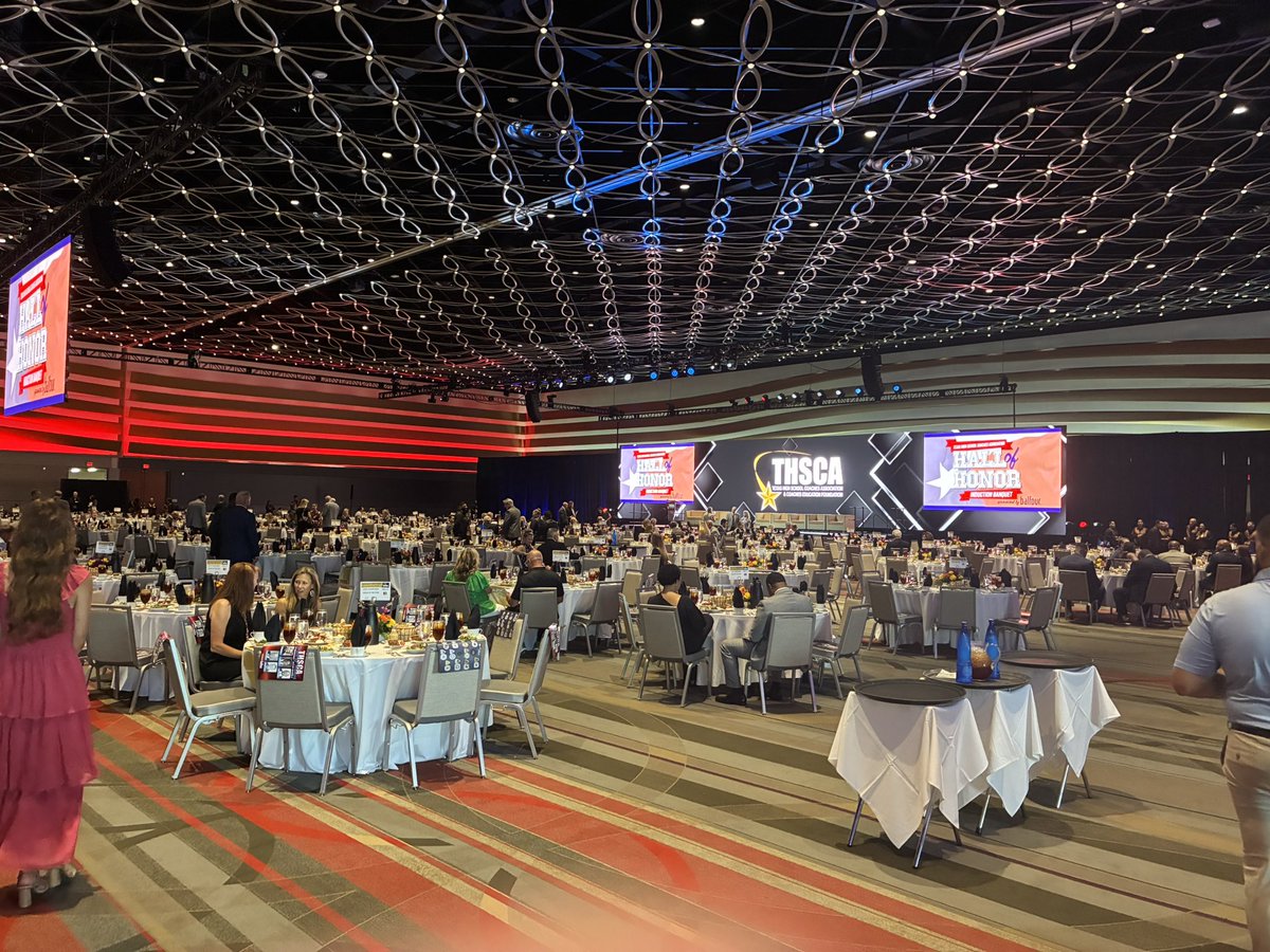 PISD_Aquatics's tweet image. At the THSCA Hall of Honor Banquet! So proud to represent @PISD_Athletics! 3 State Championship Coaches being honored with a State Championship Ring! Shout out to @WGHS_Aquatics for Coach Stroh’s amazing season!!
#TheStandard #ProsperProud