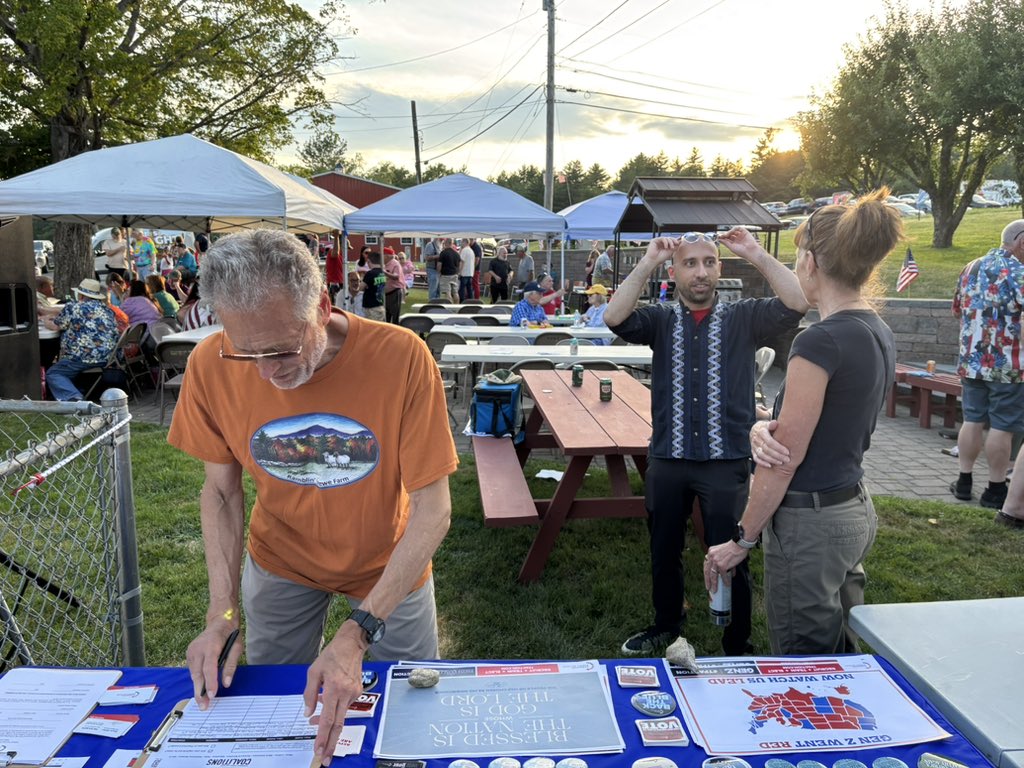Davis_Miller17's tweet image. Thank you to @GopBelknap and the Bean family for hosting such an amazing BBQ today!
It was fantastic to speak to such a wide range of conservatives about @TPAction_ and @TPACoalitions.
Together we are going to take action and turn NH red 🦅🇺🇸
+17 Coalition signups