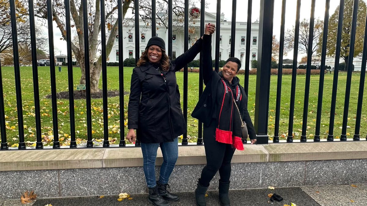 Julia Andrews tweet media