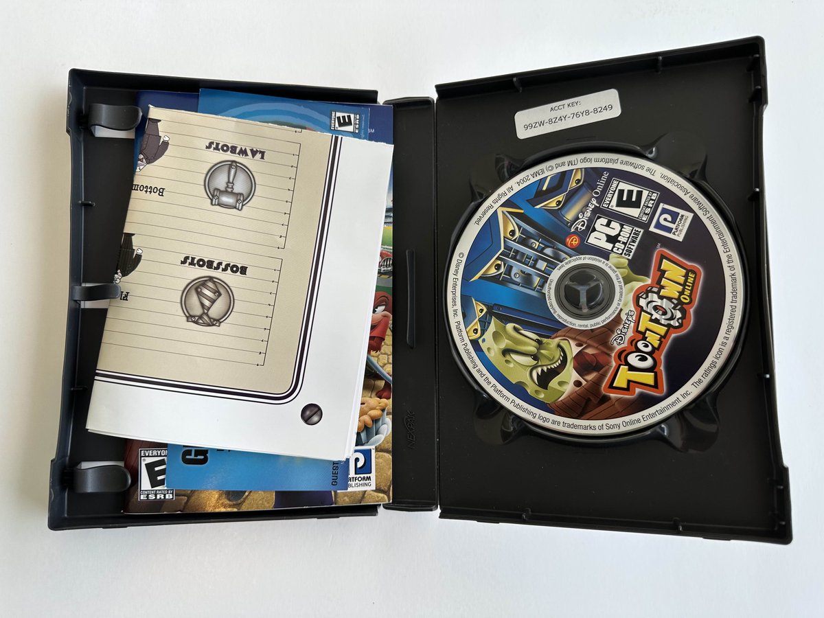 Footballtoon's tweet photo. ❓What is a *Complete* 2005 USA #Toontown Online game disc?💿

It contains the following:
1. Case &amp; disc
2. Manual
3. The Cogs poster
4. 7-day guest pass

What I am seeing on eBay right now does NOT consist of these things, so just be aware if this is what you're on the hunt for! https://t.co/DByIyftNJS