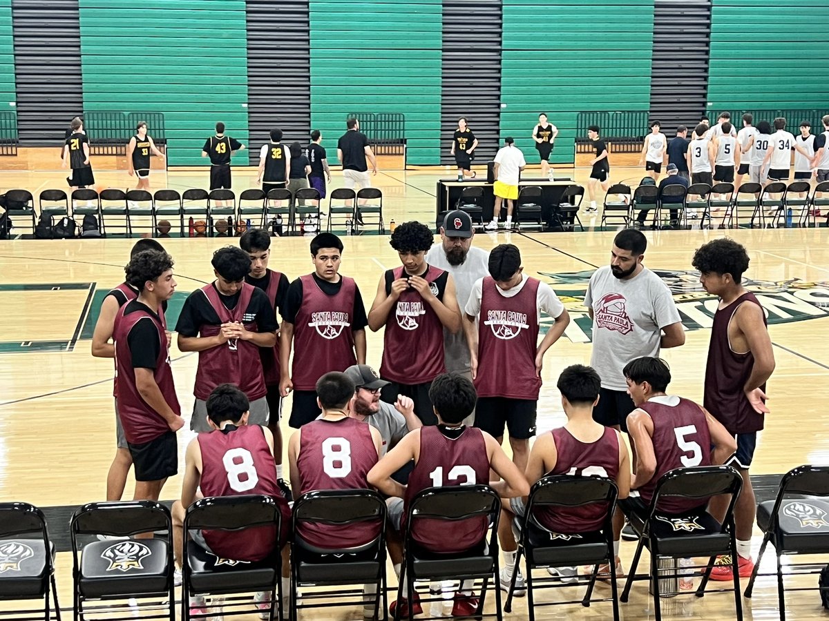SPHSAthletics2's tweet image. Congratulations to the SPHS boys Varsity basketball team for going 3-0 at the Pacifica Varsity Summer Classic with victories over Agoura, Ventura  and Thousands Oaks. Good Job Cardinals!