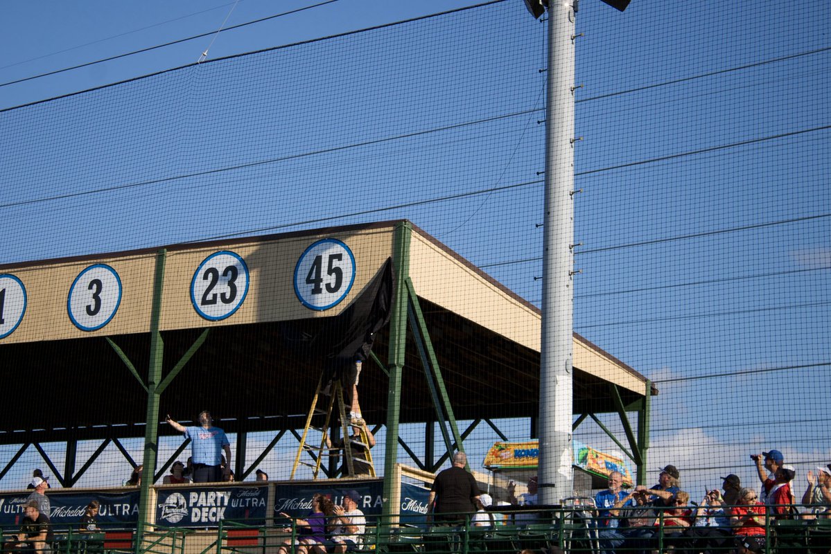 FLProBaseball's tweet image. Sending love and support to our Windy City family as they celebrate the life of Bobby Jenks and retire his number馃挋