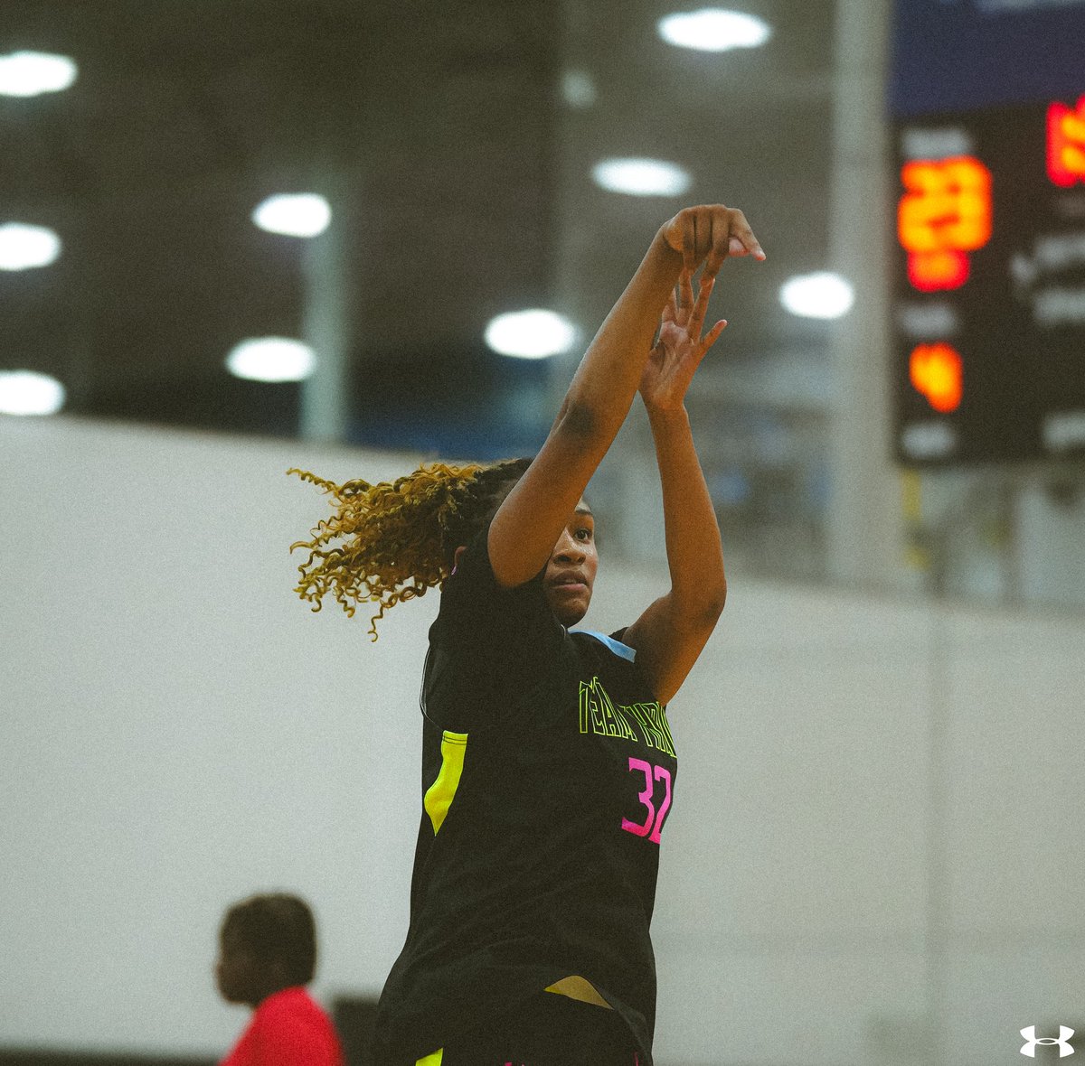 TeamThrill_Gbb's tweet image. 15U GUAA Elite 8 bound @UANextGHoops #teamthrillgirls