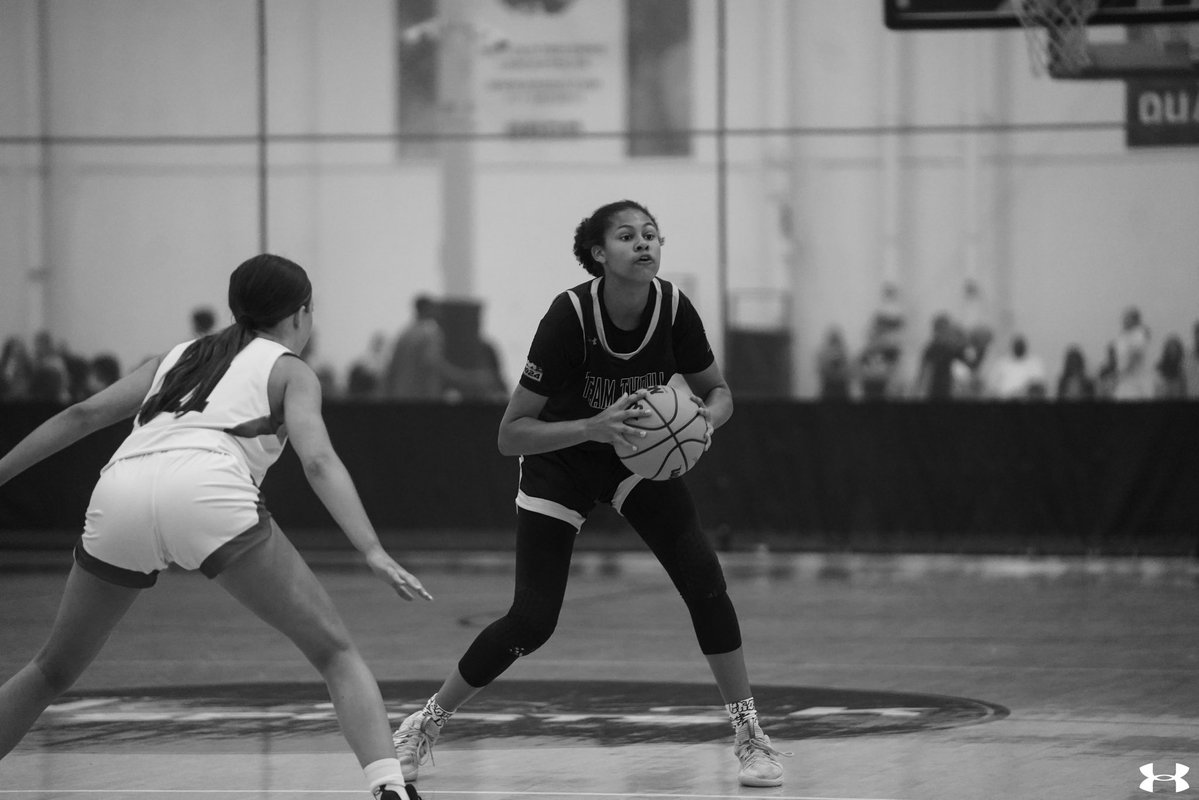 TeamThrill_Gbb's tweet image. 15U GUAA Elite 8 bound @UANextGHoops #teamthrillgirls