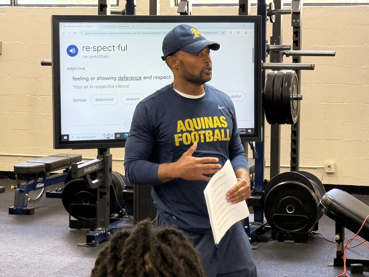 Aquinas Football (@sta_football) on Twitter photo 🔹Senior Leadership Class🔹
Lessons: Respectful and Fair
#VictoryStory
#FFTE
#YouGoWeGo
<a href="/CoachHarriott/">Roger Harriott</a> 🔹Senior Leadership Class🔹
Lessons: Respectful and Fair
#VictoryStory
#FFTE
#YouGoWeGo
<a href="/CoachHarriott/">Roger Harriott</a>