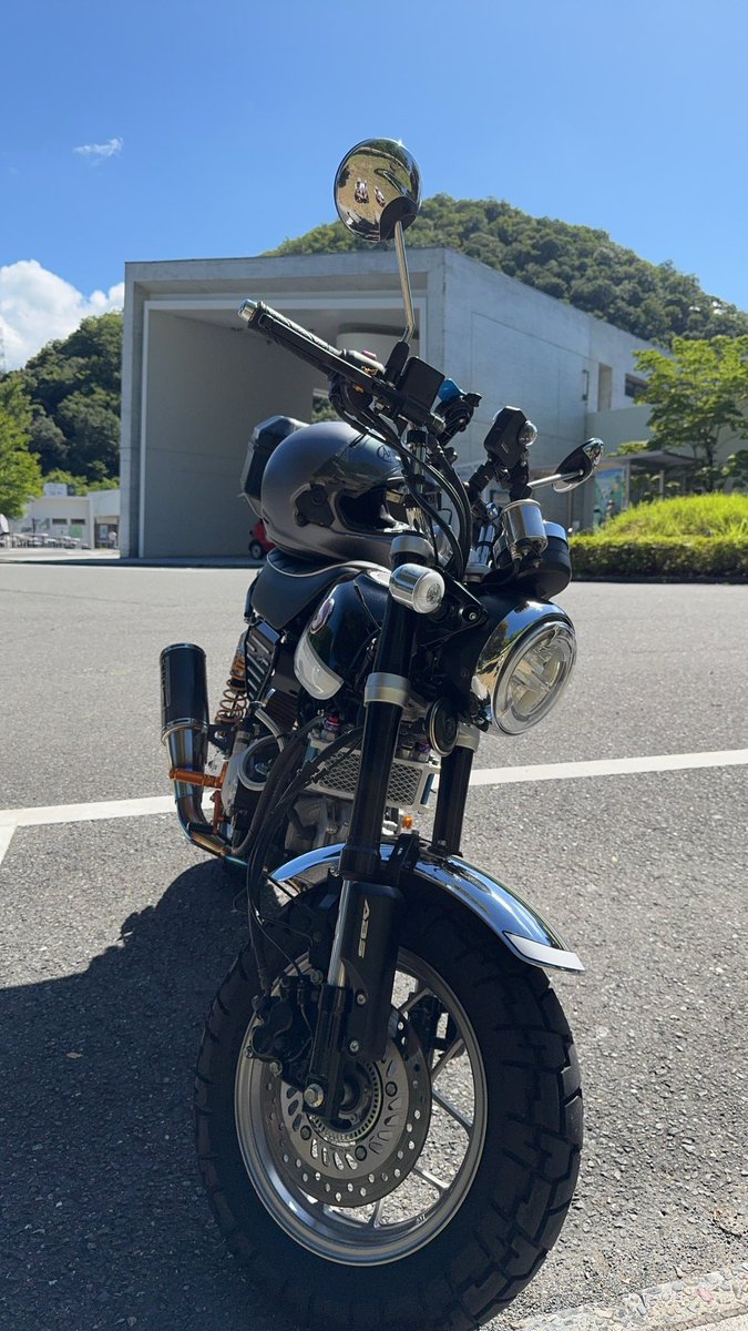 shoyan3's tweet photo. 暑すぎて、木陰に場所移動😅
変わらんけど〜(笑)
・⠀
・⠀
・⠀
モンキー125&ハンター125⠀
#モンキー125⠀
#JB02⠀
#ハンターカブ⠀
#CT125⠀
#バイクカスタム⠀
#HONDA⠀
#バイクのある風景⠀
#カメラ上手になりたい⠀
#写真好きな人と繋がりたい⠀
#丹波光画部⠀
#今日の写真⠀
#今日の一枚 https://t.co/0pdmvz1Z8h