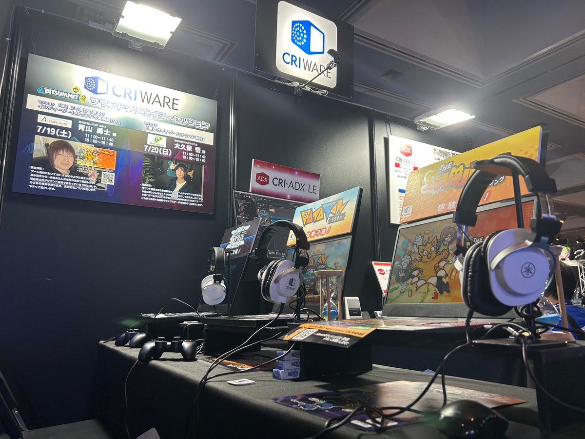 ringo_cri's tweet image. #BitSummit 最終日!3FのBZ-13に出展してまス🍎
本日のブース内セッションは、サウンドクリエイターとして業界を牽引されているプラスシグナル大久保悟様に
「楽しいぞ!ゲームサウンド制作」というテーマでお話してもらいまスよ🎧
11:00と15:00に公演予定なので、ぜひ聞きに来るのでス!✨