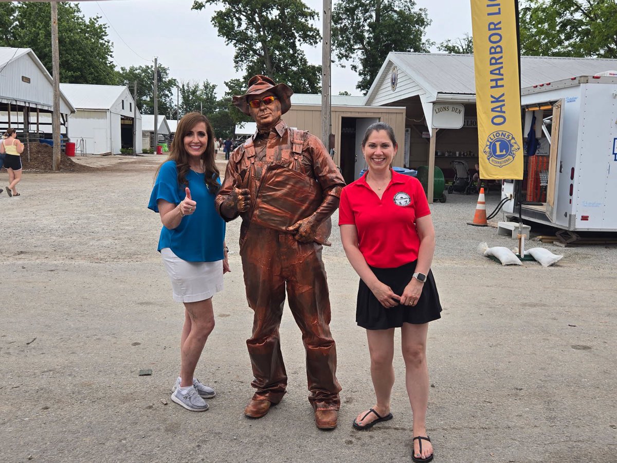 theresagavarone's tweet image. Had a great time at the Ottawa County Fair today!! The Republican booth was busy with constituents stopping by for a conversation and some great merchandise!!
