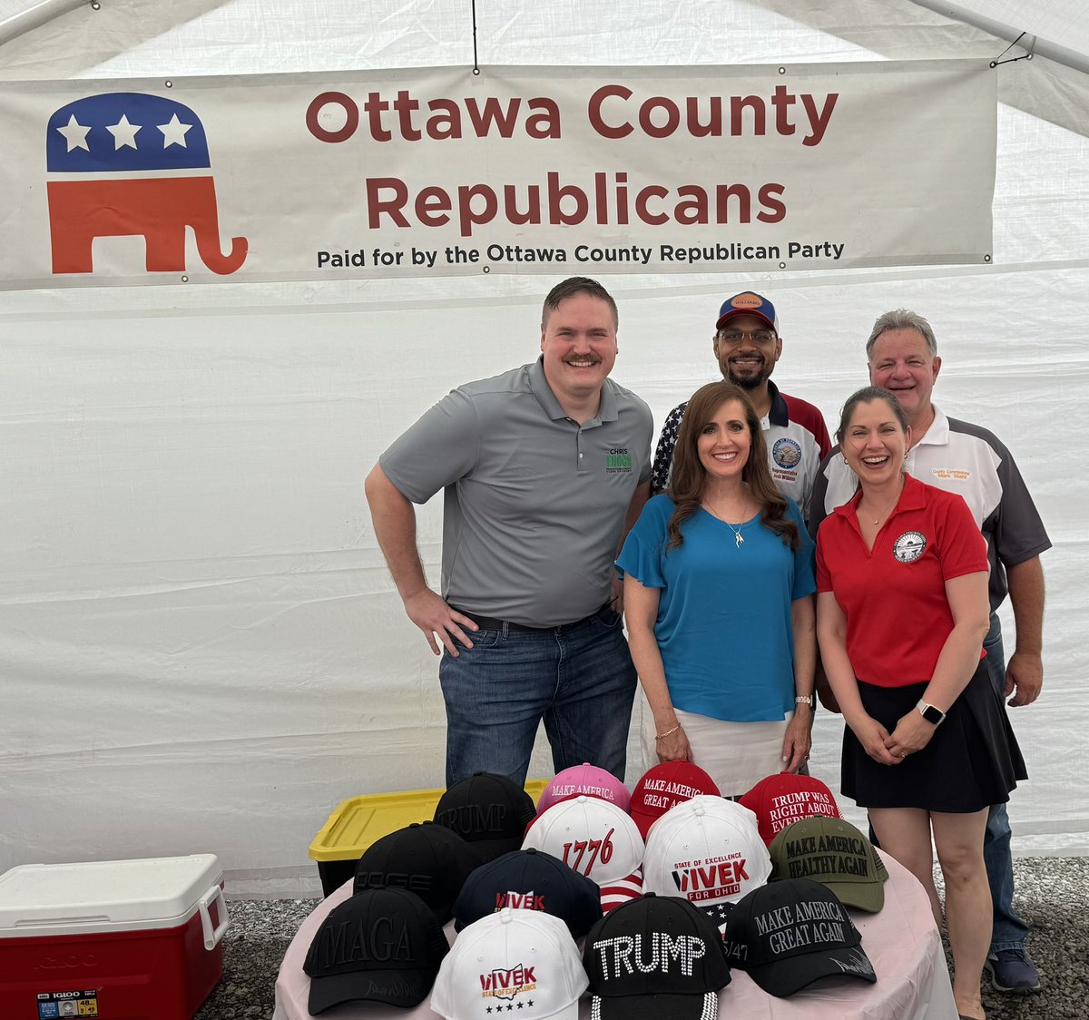 theresagavarone's tweet image. Had a great time at the Ottawa County Fair today!! The Republican booth was busy with constituents stopping by for a conversation and some great merchandise!!