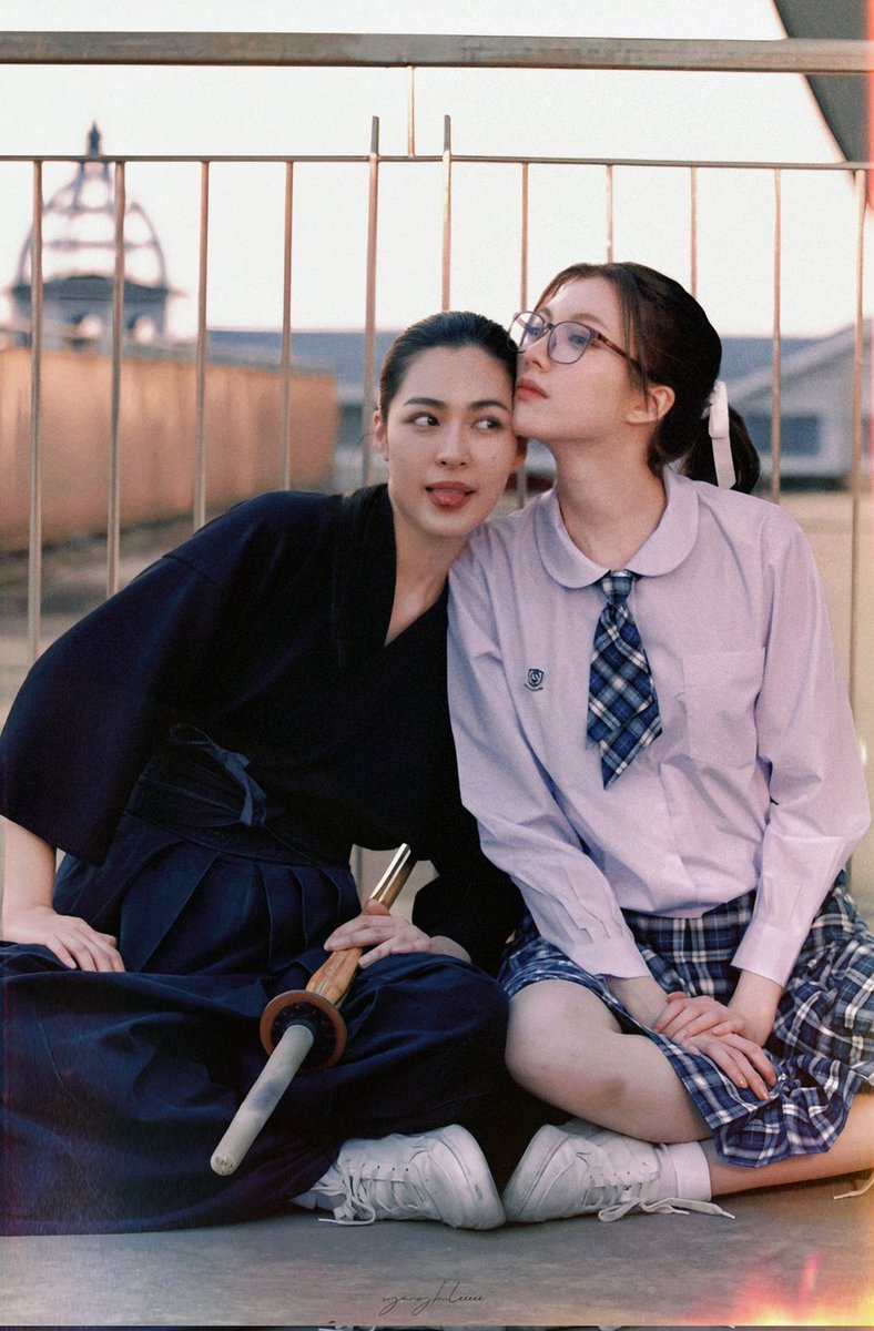 GoldOrmelett's tweet image. I’ve lost count of how many times I’ve watched the episode 😰 its scenes are so good they never get boring. It’s just the first episode, and it’s already a masterpiece 🤌✨️
LINGORM ONLY YOU EP1
#เพียงเธอEP1
#LingOrm #หลิงออ