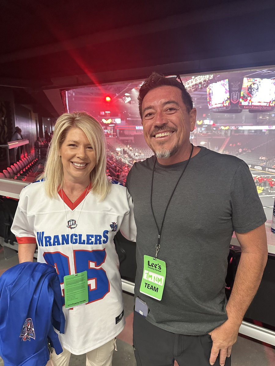 ABQFootball's tweet image. Chuck ran into @NazWranglers Owner Mrs. DePalma !!! 

#Friends