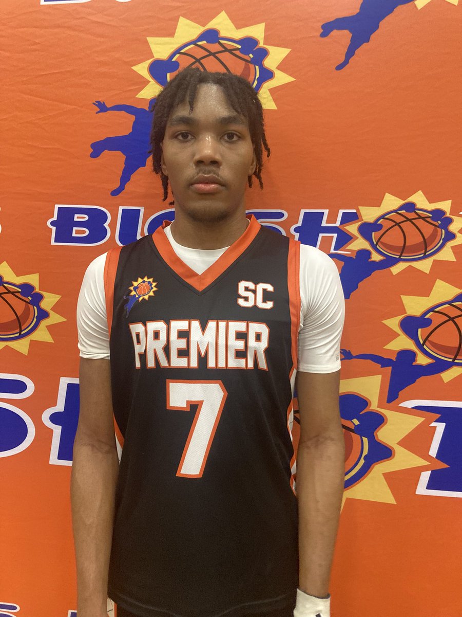 BIG SH🏀TS tweet media