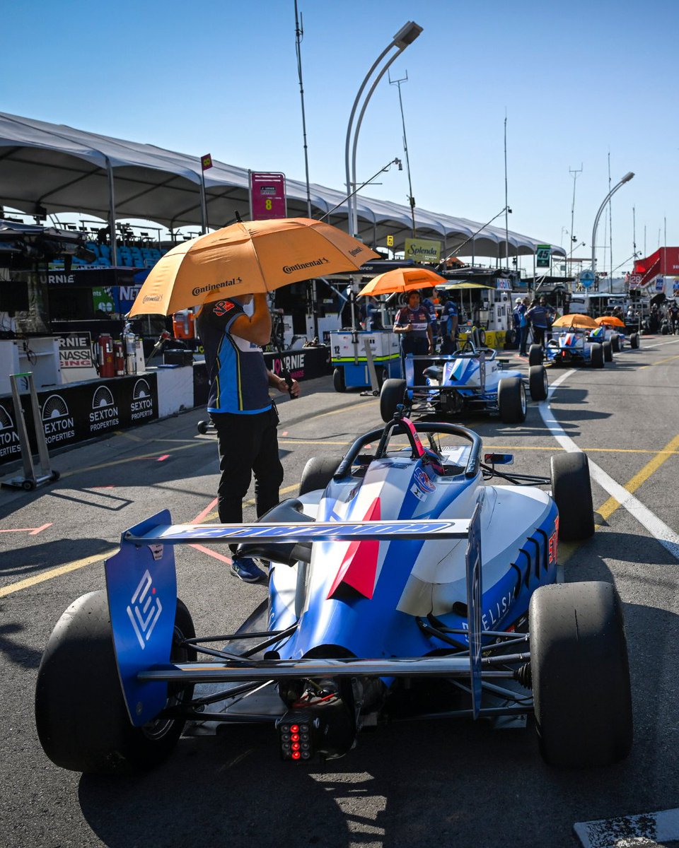 Mixed emotions today in Toronto. 🇨🇦

USF2000 brought frustration for Jeshua and Sebastian not being able to show their true pace, but also a bright spot: Rodrigo Gonzalez finishing in the top 10 in his first-ever street course. Pato Gonzalez showed strong speed before a mid-race