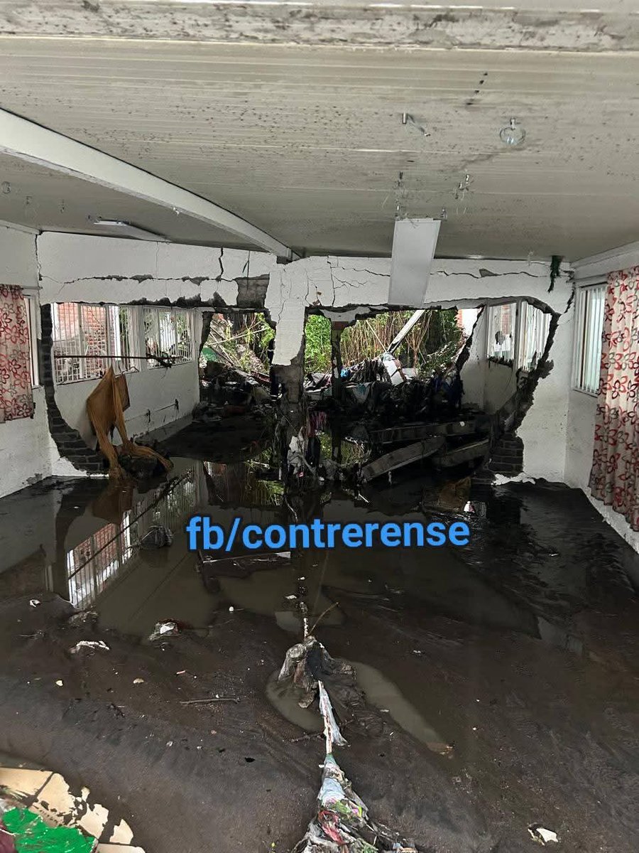 ContrerenseOrg's tweet image. "Barda perimetral fue dañada por caída de agua en la colonia Lomas Quebradas" Magdalena Contreras
#MagdalenaContreras