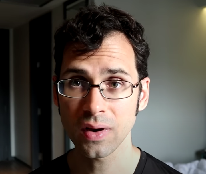 AnthropoceneMe1's tweet image. I consider this man to be the final arbiter wrt fruit decisions