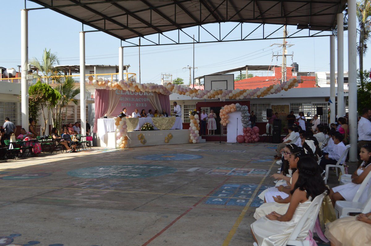 📣 Asistí como invitado especial a la graduación de la Escuela Primaria "Bolivia M de Rivas” Generación 2019-2025.

Felicidades a tan distinguidos alumnos y alumnas de esta reconocida institución educativa de nuestra #Villahermosa. 

Enhorabuena.