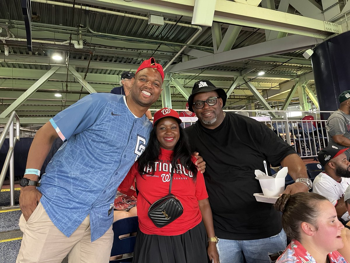 CMWendellFelder's tweet image. Thank you to all the incredible Ward 7 neighbors who came out to Nationals Park for Ward 7 Night!
It was an honor to stand on the field alongside two of our rising baseball stars — young athletes who show the talent and dedication that lives right here in our neighborhoods.