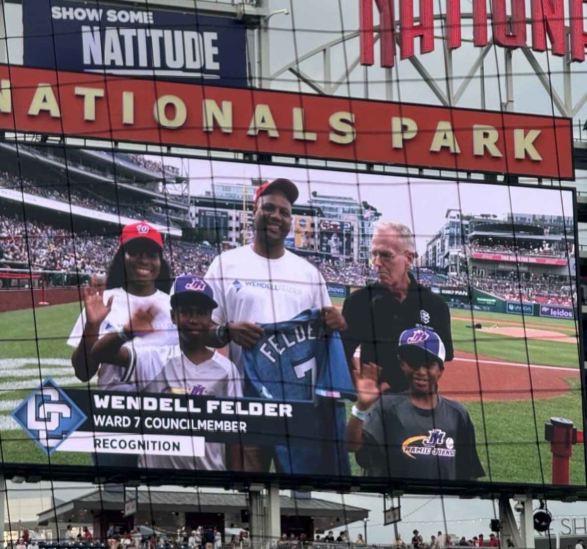 CMWendellFelder's tweet image. Thank you to all the incredible Ward 7 neighbors who came out to Nationals Park for Ward 7 Night!
It was an honor to stand on the field alongside two of our rising baseball stars — young athletes who show the talent and dedication that lives right here in our neighborhoods.