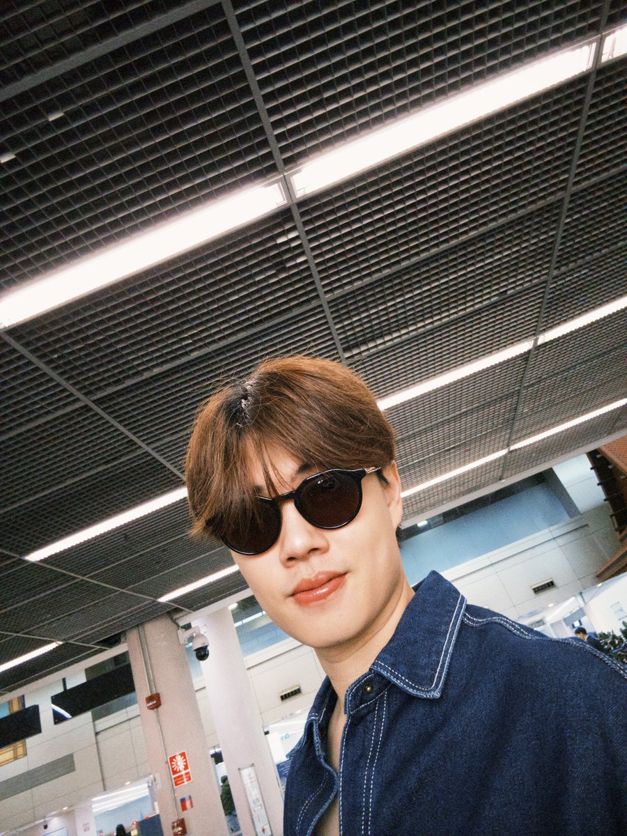 Benzalert_np's tweet image. กลับบ้านกันนนนนนนค้าบบบบิบี๋ 🛫🏡 #BENZALERT