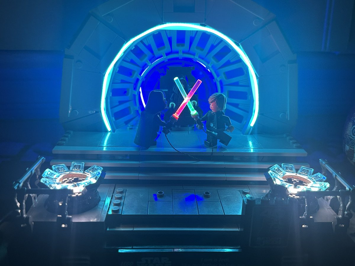 Lego Star Wars Episode 6 Return Of The Jedi Emperors Throne Room Diorama, Lights