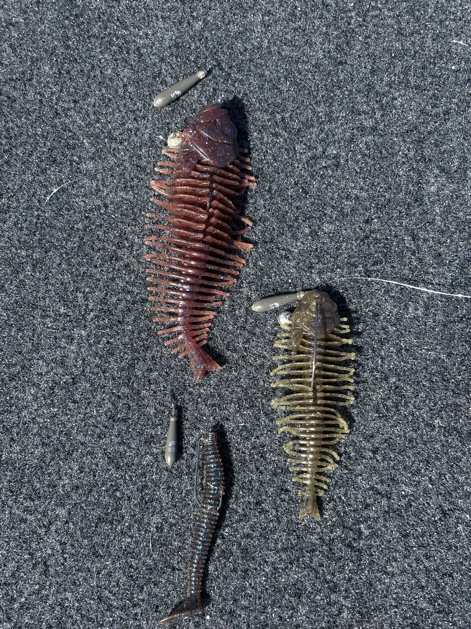 サーモン オールドプレーン特大フェザー 左向き ※使用感、広げあり【取扱