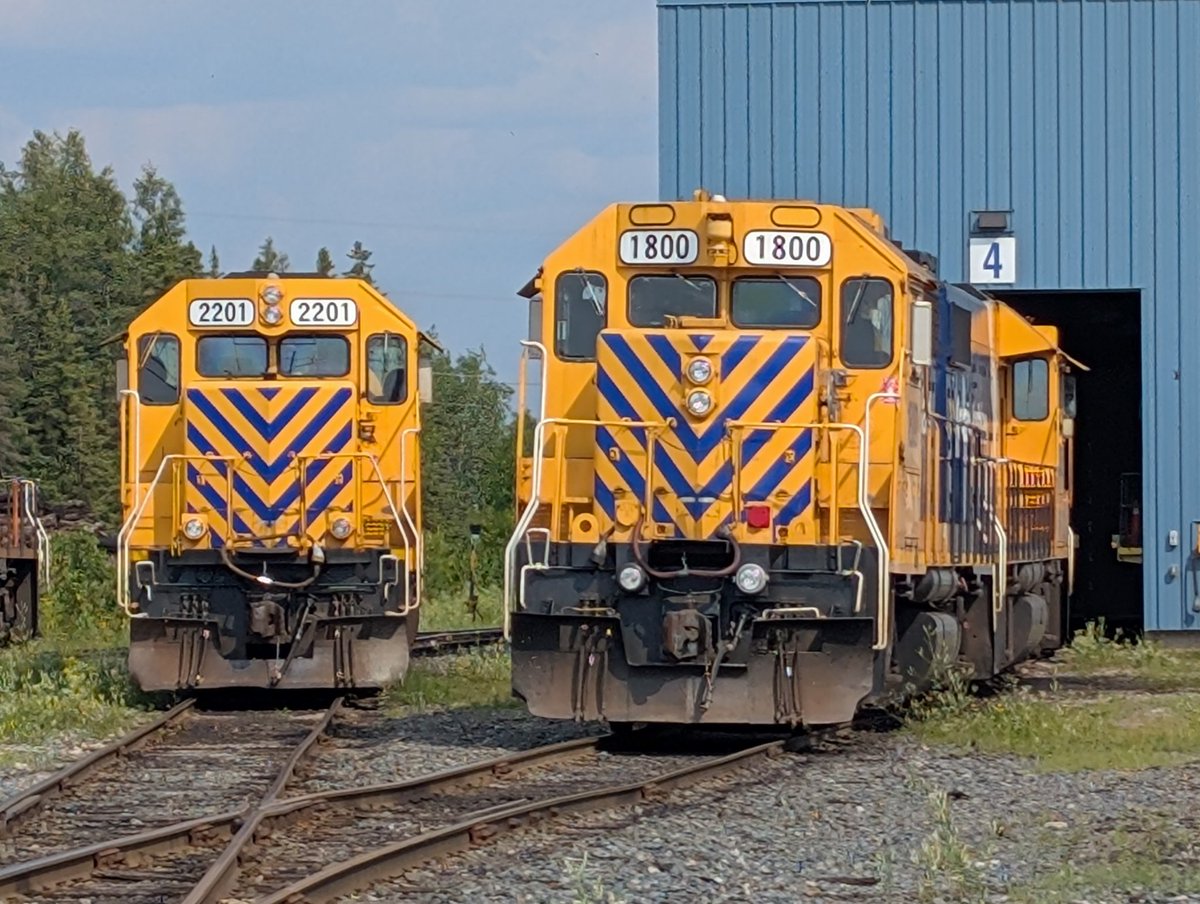 onrgallery's tweet image. A July 19, 2025 &quot;Saturday Shops Shot&quot; features GP38-2&apos;s 1800 and 1805 teamed up on 4 Track with GP40-2 2201 perched on the Runaround at Cochrane. #railsupremacy #rla_theyards #trb_express #ontarionorthland