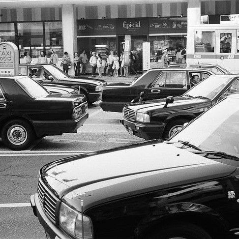 rorobiie's tweet image. The memory of death replays every night running from the one I once loved, straight into a busy street.
In the end, I became the victim of my own lover. Now I’m left to live life as a zombie, broken, stuck in the moment everything changed.