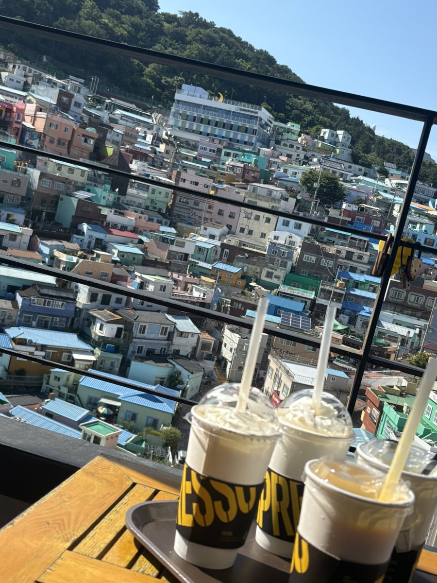 SavageIsShe's tweet photo. It’s hard to believe that tomorrow marks the beginning of my third week since starting my student internship with @GenG. From learning new things to experiencing South Korean culture, the time has simply flown by. Looking forward to finishing out strong! Gen.G fighting!! 🐯💛 https://t.co/Z5yRr2JiTL