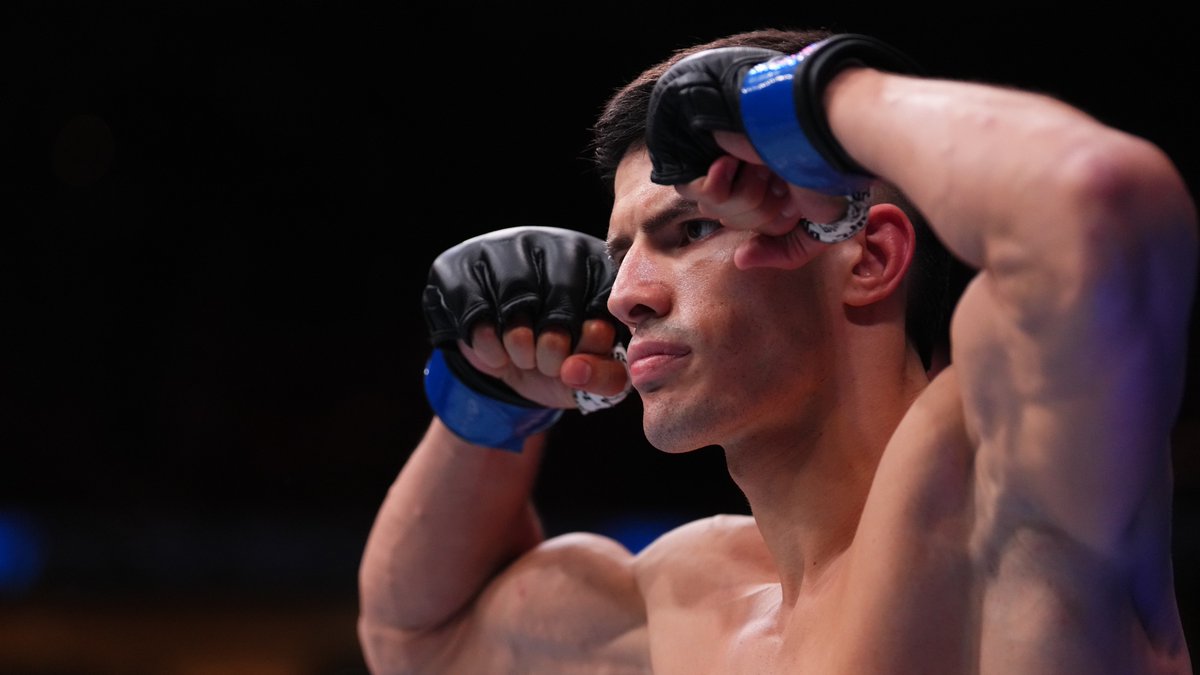 ufc's tweet image. That's how you make a debut 🤩
Islam Dulatov pulled off a show stopping KO at #UFC318 😎
Who should he face next? 👀