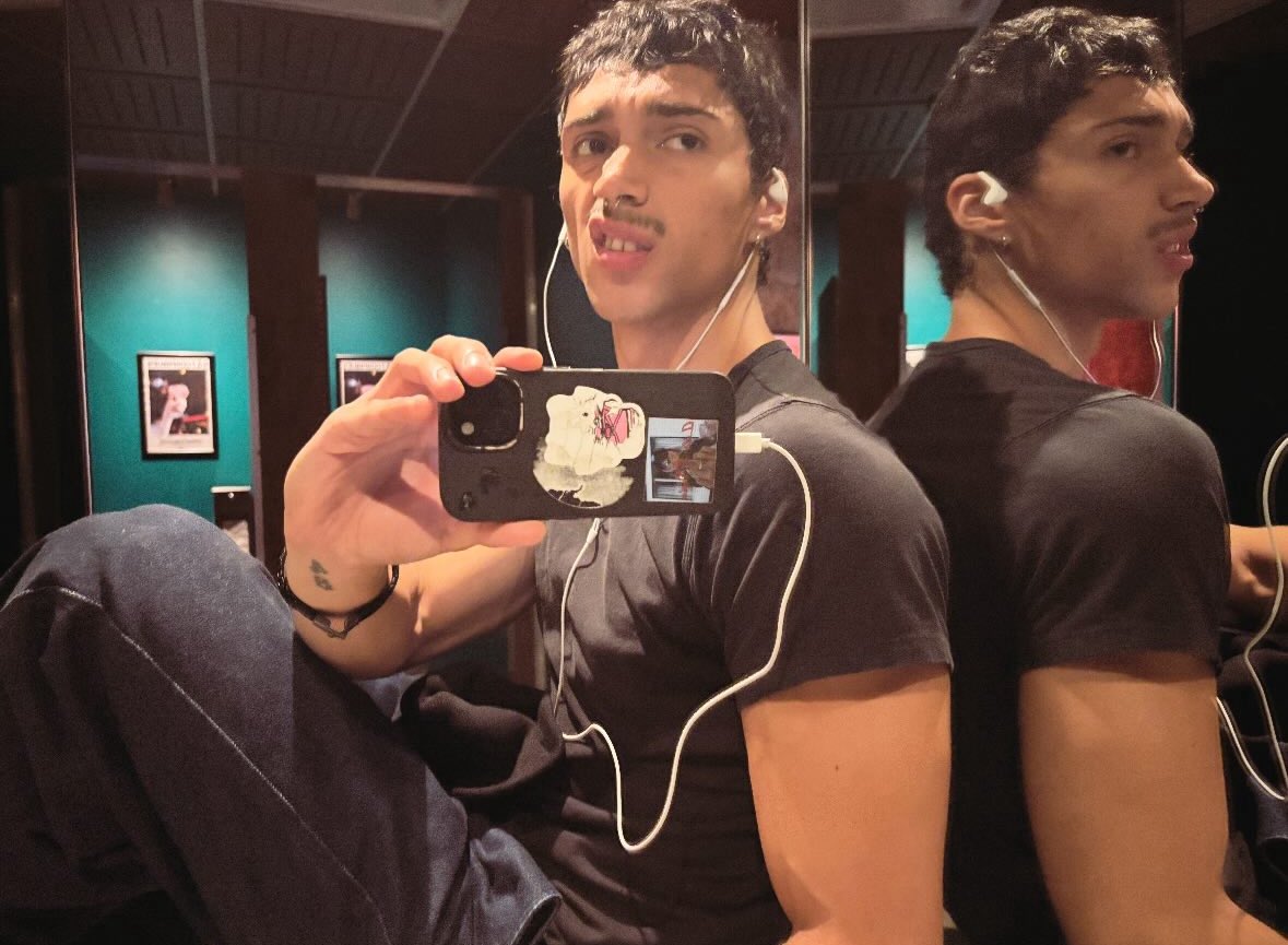 𝕶𝖊𝖒𝖒𝖊𝖑 (@kemmellll) on Twitter photo 