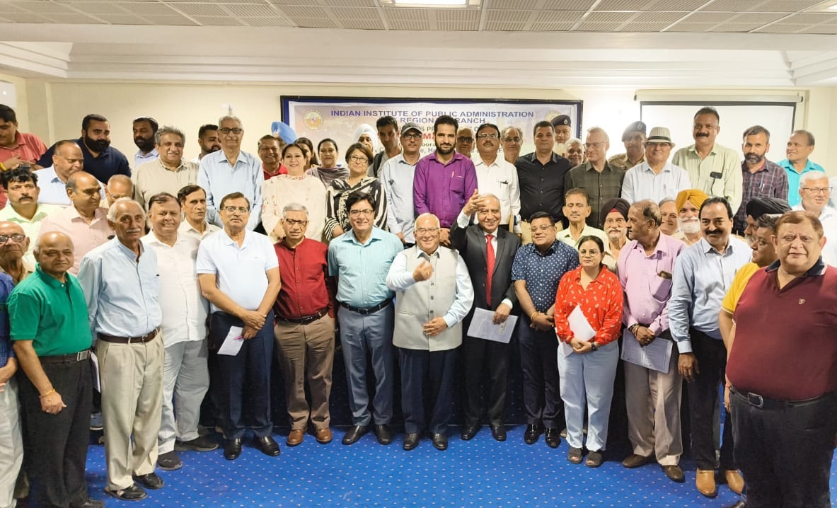 spvaid's tweet image. We are prepared for #OperationSindoor2. An orientation program was held at @IIPAJKRB, conducted by the J&K Home Guard and Civil Defence, to train leaders of various citizen forums. The aim is to further prepare citizens at the grassroots level for any eventuality, whether war or…