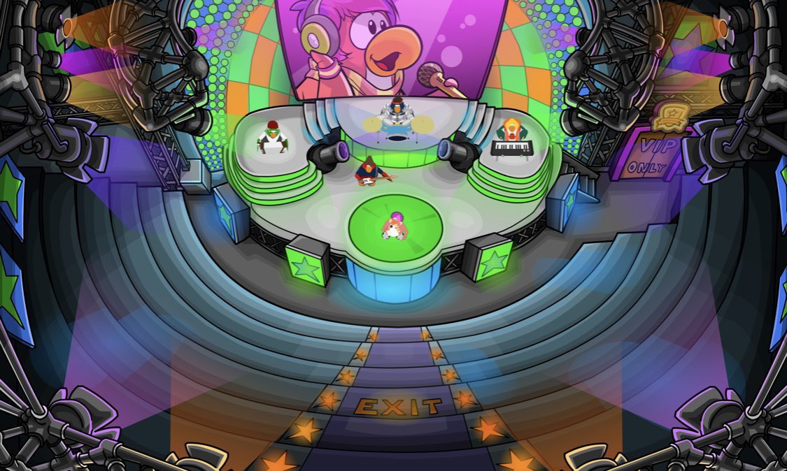 ThatPenguinGame's tweet image. 13 years ago today, the Make Your Mark: Ultimate Jam Party started. Disney's Shake It Up Stars, Cece & Rocky made an appearance, as well as the Penguin Band & Cadence. Penguins could do Daily Music Challenges for Free Items.