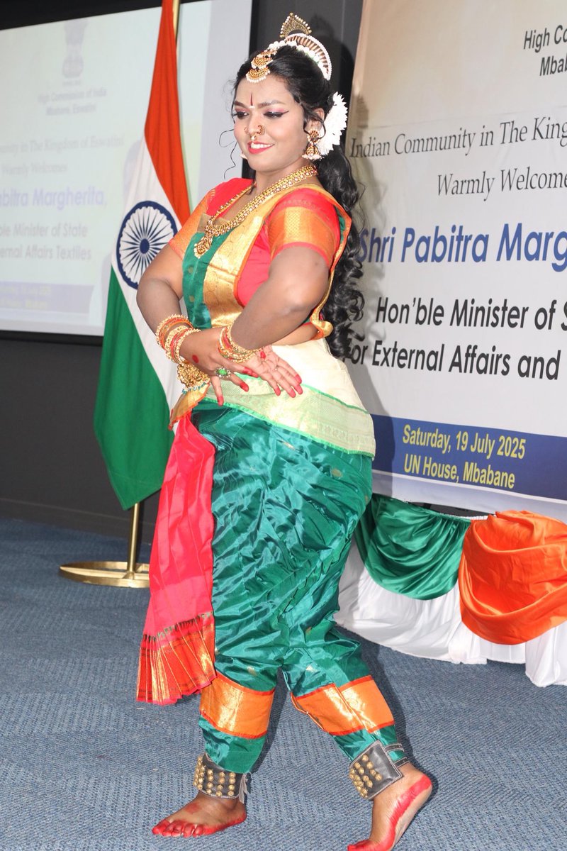 Pabitra Margherita (@pmargheritabjp) on Twitter photo Glad to meet the vibrant Indian diaspora in the Kingdom of Eswatini.
Their valuable contributions continue to strengthen people-to-people connections and further deepen the bilateral ties between India and Eswatini.
<a href="/MEAIndia/">Randhir Jaiswal</a> Glad to meet the vibrant Indian diaspora in the Kingdom of Eswatini.
Their valuable contributions continue to strengthen people-to-people connections and further deepen the bilateral ties between India and Eswatini.
<a href="/MEAIndia/">Randhir Jaiswal</a>
