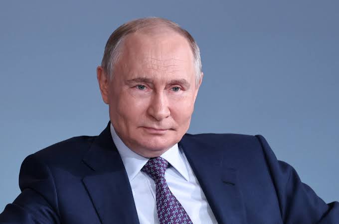 GlobalUpdates24's tweet image. BREAKING –
Russia says, "Friendship with India is unbreakable. No any sanction can affect it"