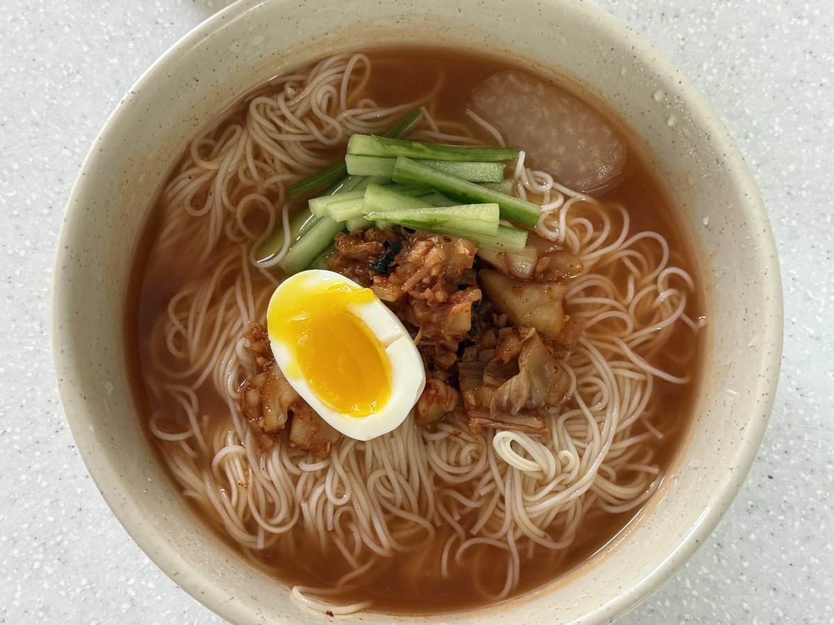 w1nteruck's tweet image. 여르흠엔 역시 김치말이국수 ...