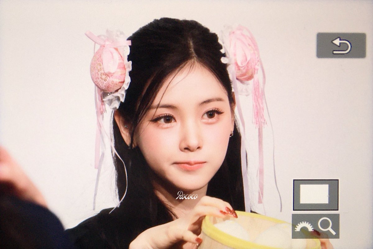 rococo_yh's tweet photo. 250720 만두구매요🥟🥟🥟
#BabyDONTCry #베이비돈크라이 #Yihyun #이현 https://t.co/rrp93tRwSR
